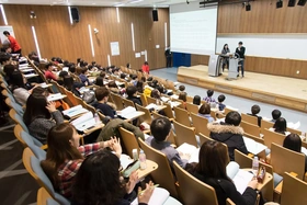 Quy định về xóa hoặc miễn chi phí bồi hoàn học bổng và chi phí đào tạo