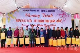 Bộ CHQS tỉnh: Tổ chức Chương trình “Xuân đoàn kết - Tết thắm tình quân dân”