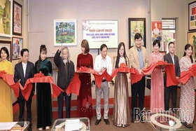 Triển lãm mỹ thuật “Mừng Đảng, mừng Xuân, mừng đất nước bước vào kỷ nguyên mới”