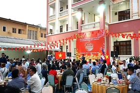 Cộng đồng người Việt tại tây bắc Campuchia vui Xuân Bính Ngọ