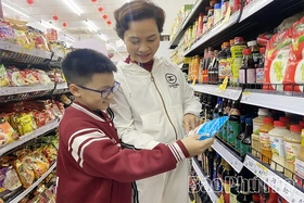 Nét đẹp mua muối đầu năm