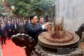 Dâng hương tưởng niệm, tri ân công đức các Vua Hùng trước thềm năm mới Bính Ngọ 2026
