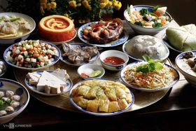 Hâm nóng thức ăn ngày Tết thế nào để tránh ngộ độc