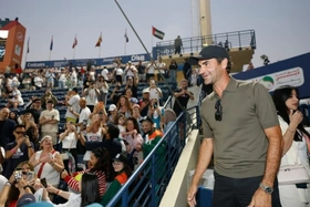 “Kỷ lục gia” Federer trở lại Dubai