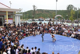 Hồn đất - Tình quê trên sới vật xã Đạo Trù