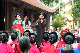 Người “giữ lửa” cho nghệ thuật chèo xứ Đoài