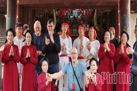 Hành trình về miền di sản