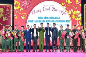 Phường Việt Trì tổ chức văn nghệ mừng Đảng, mừng Xuân, mừng tân binh lên đường nhập ngũ