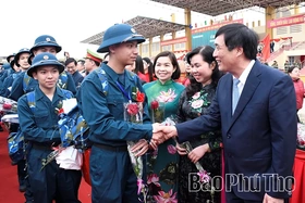 Tưng bừng Ngày hội tòng quân trên quê hương Đất Tổ