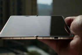 Lý do không dễ để sở hữu smartphone màn hình gập năm nay