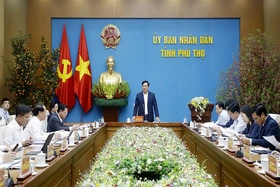 Đẩy mạnh phân cấp, phân quyền cho giám đốc, thủ trưởng các sở, ngành, địa phương