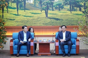 Chủ tịch UBND tỉnh Trần Duy Đông tiếp và làm việc với Công ty TNHH Imarket Việt Nam