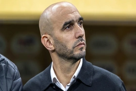 HLV Morocco bất ngờ từ chức 3 tháng trước World Cup