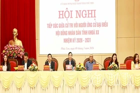 Các ứng cử viên đại biểu HĐND tỉnh khóa XX tiếp xúc cử tri phường Phúc Yên