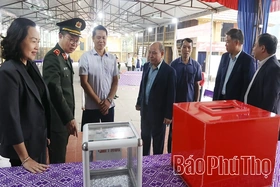 Chủ tịch HĐND tỉnh Bùi Đức Hinh khảo sát, nắm tình hình công tác chuẩn bị bầu cử