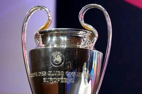 UEFA tính xóa bỏ truyền thống 25 năm tại Champions League