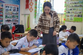 Nhóm giáo viên hợp đồng nào được tăng lương theo lương cơ sở?