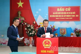 Lãnh đạo tỉnh dự lễ khai mạc và bỏ phiếu bầu cử đại biểu Quốc hội và đại biểu HĐND các cấp