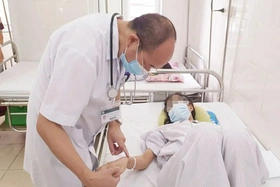 Sốt xuất huyết diễn biến khó đoán, nhiều ca chuyển nặng nhanh