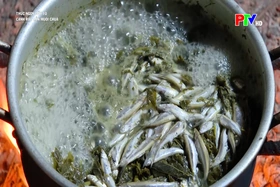 Thức ngon Đất Tổ - Canh rau sắn muối chua