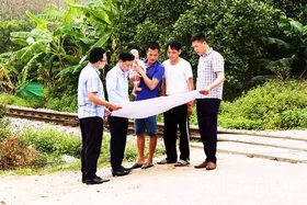 Gỡ “nút thắt” giải phóng mặt bằng Dự án đường song song tuyến đường sắt Hà Nội - Lào Cai