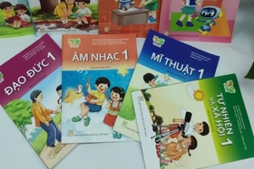 Đề xuất miễn phí sách giáo khoa trên toàn quốc từ năm học 2029-2030