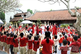 Xây dựng văn hóa, con người Đất Tổ đáp ứng yêu cầu hội nhập