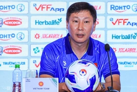HLV Kim Sang-sik: “Trận thắng Malaysia diễn ra như ý”