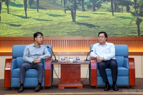 Chủ tịch UBND tỉnh Trần Duy Đông tiếp và làm việc với Tập đoàn TCC và Công ty TNHH MM Mega Market Việt Nam