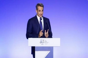 Hy Lạp cấm người dưới 15 tuổi dùng mạng xã hội