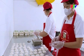 Bánh giầy xôi giã - Hương vị Đất Tổ, dẻo thơm hồn Việt