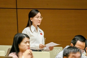 Đại biểu Quốc hội tỉnh Phú Thọ góp ý dự thảo Luật Thủ đô (sửa đổi) và dự thảo Luật Tiếp cận thông tin (sửa đổi)