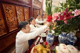 Xã Tiên Lương dâng hương tưởng niệm các Vua Hùng