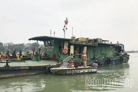 Phạt tiền trên 1,3 tỷ đồng các trường hợp vi phạm giao thông đường thủy