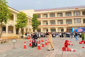 Trang bị kỹ năng sống cho học sinh nội trú