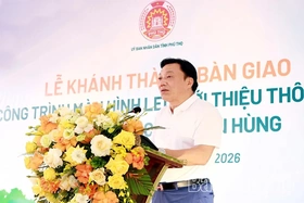 Handover of the LED Screen for Information Promotion at Hung Temple Historic Site