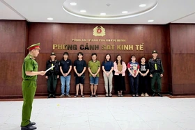 Bắt người phụ nữ điều hành đường dây bán, đổ trái phép hơn 20.000 tấn chất thải rắn