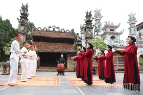 Để câu Xoan Đất Tổ trường tồn trong dòng chảy hội nhập