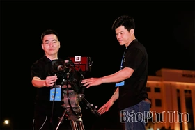 Những nhịp cầu nối đất Tổ với muôn phương