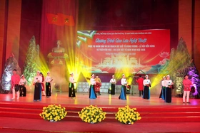 Giao lưu nghệ thuật phục vụ Nhân dân dịp Giỗ Tổ Hùng Vương tại các phường Hòa Bình, Vĩnh Phúc