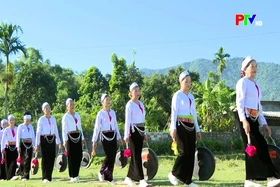Characteristic musical instruments of ethnic groups