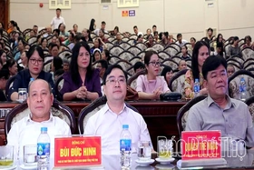 Artistic Exchanges Serve the Public During the Hung Temple Festival in Hoa Binh and Vinh Phuc Wards