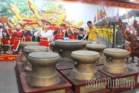 Exhibition of Documents and Artifacts on the “Worship of Hung Kings” Heritage