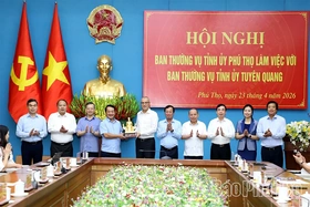 Đẩy mạnh hợp tác toàn diện giữa hai tỉnh Phú Thọ và Tuyên Quang