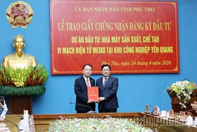 Phú Thọ trao Giấy chứng nhận đăng ký đầu tư Dự án Nhà máy sản xuất, chế tạo vi mạch điện tử Meiko