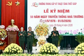 Trường Trung cấp Kỹ thuật Tăng thiết giáp kỷ niệm 50 năm ngày thành lập