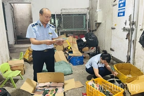 Xử lý hơn 300 vụ vi phạm thị trường