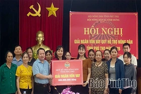 Bệ đỡ giúp nông dân vươn lên phát triển kinh tế