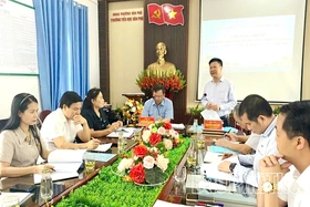 Bồi dưỡng năng lực triển khai chương trình dạy bơi an toàn cho giáo viên cốt cán 17 tỉnh, thành phố phía Bắc v
