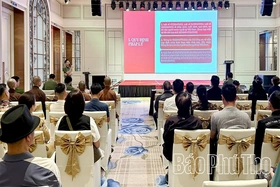 Tuyên truyền, hướng dẫn khai báo tạm trú cho người nước ngoài trên nền tảng Internet